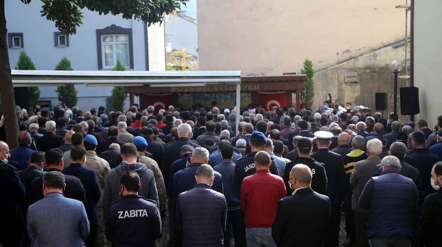 İçişleri Bakanı Soylu Kastamonu'daki selde kaybolanların gıyabi cenaze namazına katıldı