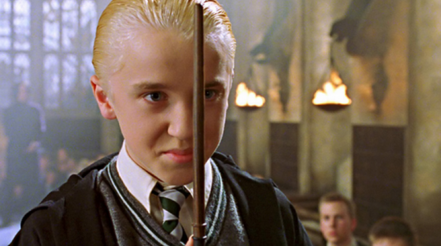 Draco Malfoy hayranları Tom Felton, Cadılar Bayramı için Harry Potter’a dönüşerek hayranlarını şaşırttı