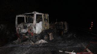 GÜNCELLEME - Asit tankerinin devrilmesi sonucu kapanan Bursa-Kütahya kara yolu ulaşıma açıldı