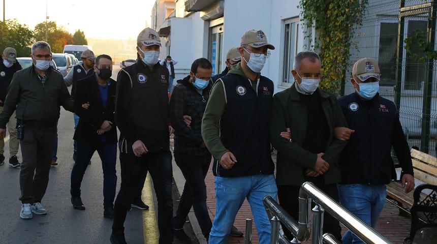 FET&Ouml;'n&uuml;n mahrem yapılanmasına şafak operasyonu: Aralarında doktor ve &ouml;ğretmenler de var! 