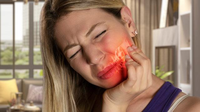 Bu hastalığı yaşayan ne yiyebiliyor ne konuşabiliyor! Çene kilitlenmesi nedir, belirtileri ve tedavi yöntemi