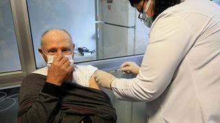 Bakan Koca duyurmuştu! 3. doz uygulaması bugün başladı (Kimler hatırlatma dozu yaptıracak?)