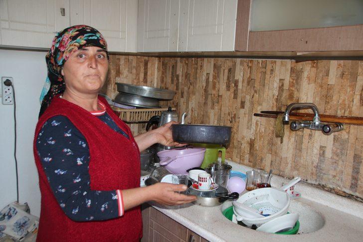 Koronavirüs yüzünden İstanbul'dan kaçtılar, daha zor durumda kaldılar! "Gece-gündüz nöbet tutuyoruz" G1