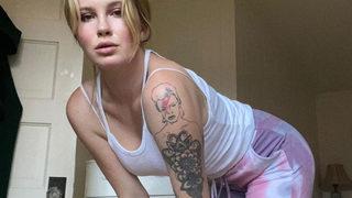 Ireland Baldwin üstsüz pozuyla sosyal medyayı salladı