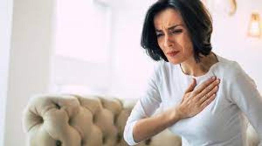 Erken menopoz kalp krizi riskini artırıyor