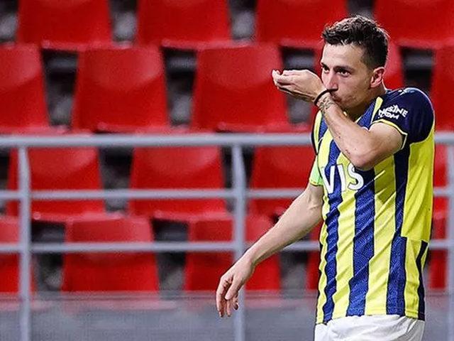 Mert Hakan'dan Olympiakos başkanına sert gönderme!