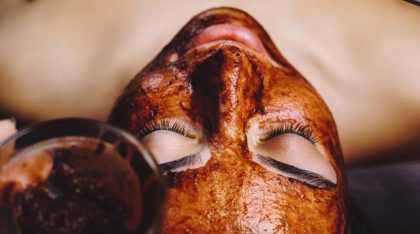 Bu faydasına "Yok artık!" diyeceksiniz: Eğer çikolatayı cilt bakımında kullanırsanız...