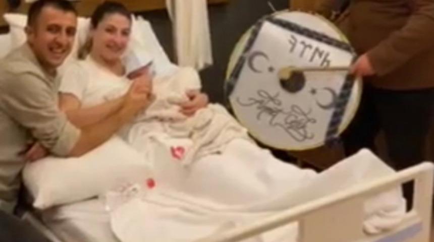 Aile istedi, o çaldı! Yeni doğan bebeğe davullu karşılama