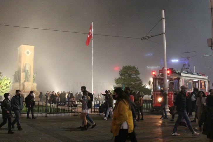 Meteoroloji uyarmıştı! İstanbul'da sis etkili oldu G4