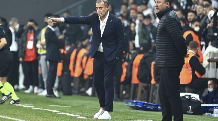 Beşiktaş taraftarından, Abdullah Avcı'ya tepki