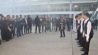 AK Parti Grup Başkanvekili Ünal, Trabzon'da gençlerle bir araya geldi: