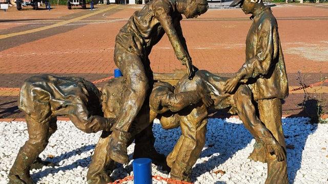 Karabük Üniversitesi Rektörü'nden heykel açıklaması: Bazı şeylerin fiyatları sorgulanmaz