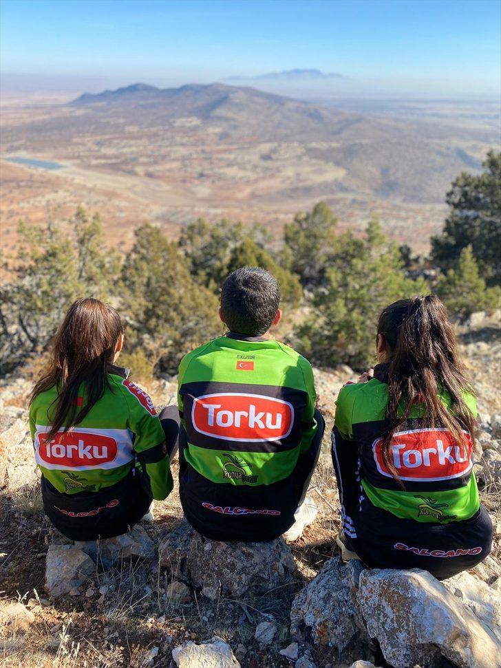 Torku Şekersporlu milli bisikletçiler Toroslar'ın zirvesindeki Türk bayrağını yeniledi G4