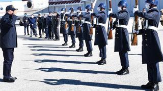 Bakan Akar ve komutanlar sınırda