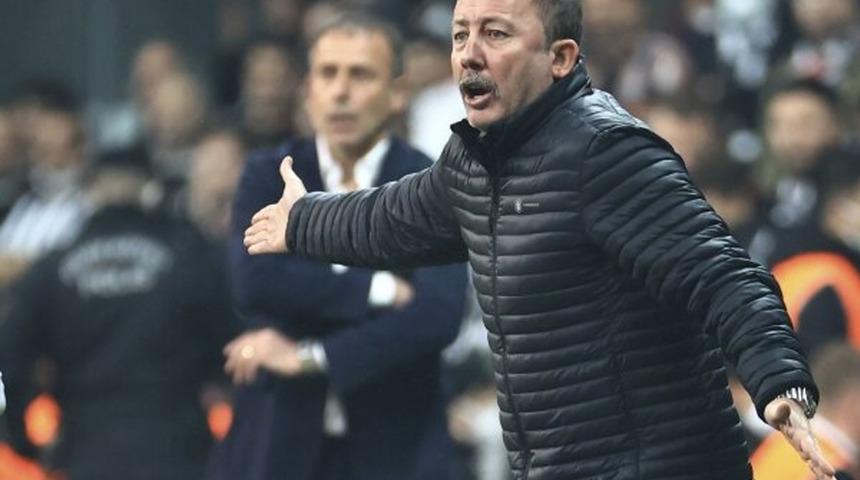 Sergen Yalçın'dan soyunma odasında tehdit