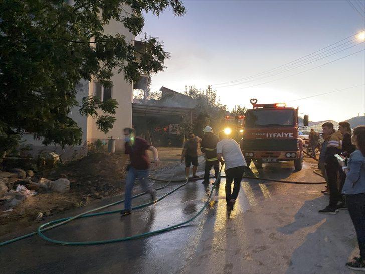 Antalya'da evde çıkan yangın hasara neden oldu G3