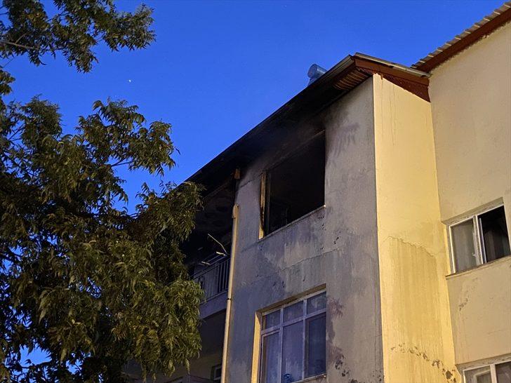 Antalya'da evde çıkan yangın hasara neden oldu G4