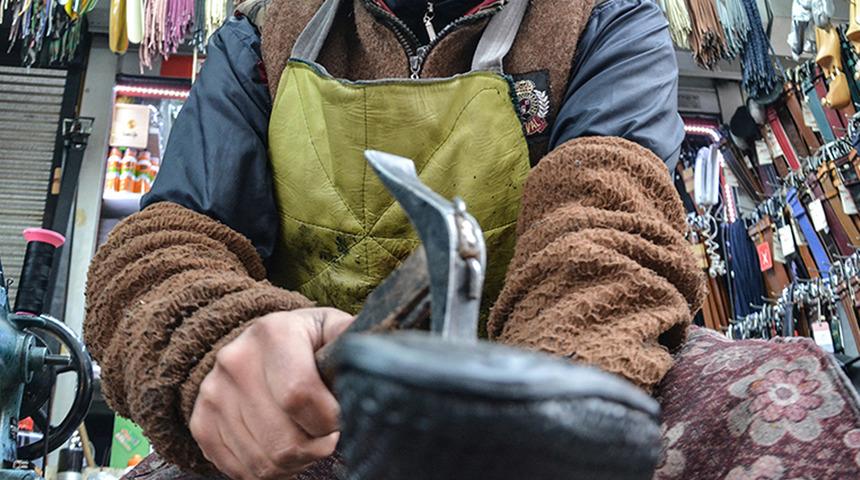 Ayakkabı tamircilerinin yüzü güldü