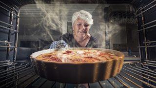 Yapışmadan, her yanı eşit pişiren en iyi kek kalıbı çeşitleri