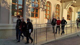 Akılalmaz olay! 14 yaşındaki kızı kafede vurduran kişi öz babası çıktı