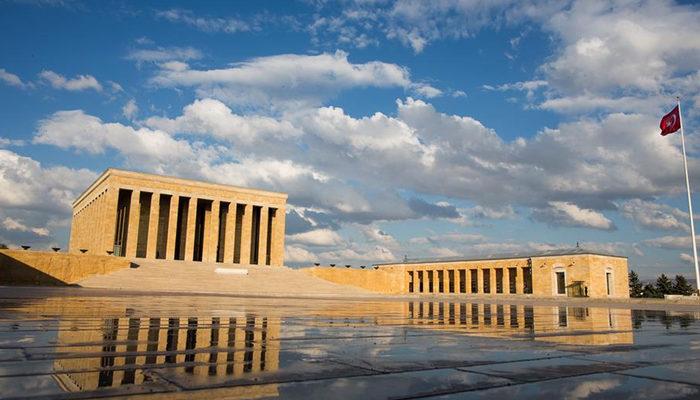 10 Kasım için dikkat çeken öneri: Anıtkabir'de Kur'an okunsun!