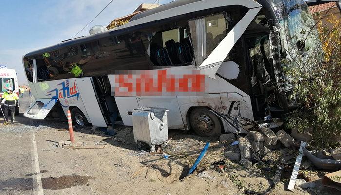 Kayseri'de korkunç kaza! Yolcu otobüsü ile kamyonet çarpıştı: 1 ölü, 11 yaralı