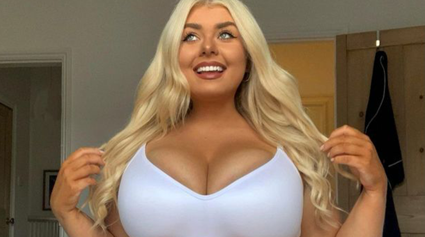 Büyük beden model, kilosunu eleştirenlere sert cevap verdi! “Benim en iyi aksesuarım”