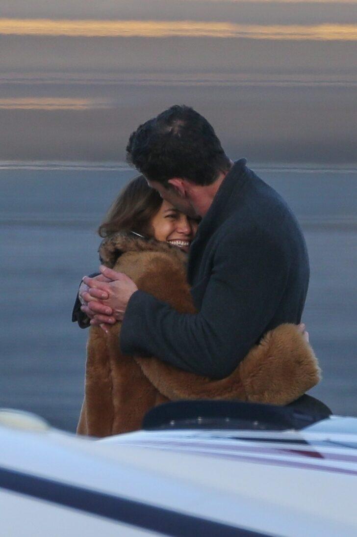 Jennifer Lopez ile Ben Affleck liseli aşıklar gibi  G4
