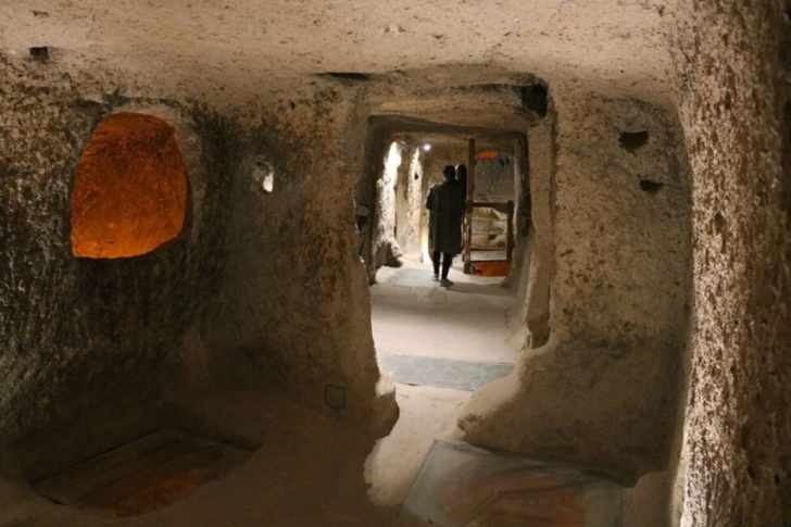 Doğal atmosferiyle büyülüyor! Kaymaklı Yer Altı Şehri turistleri gizemli yolculuğa çıkarıyor G2