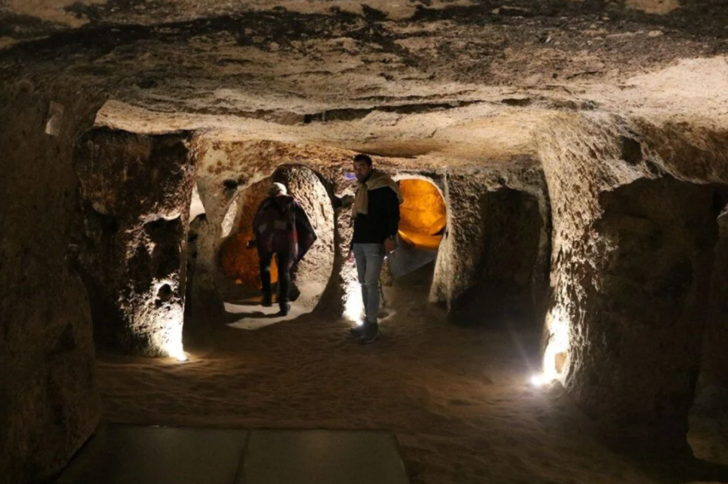 Doğal atmosferiyle büyülüyor! Kaymaklı Yer Altı Şehri turistleri gizemli yolculuğa çıkarıyor G3