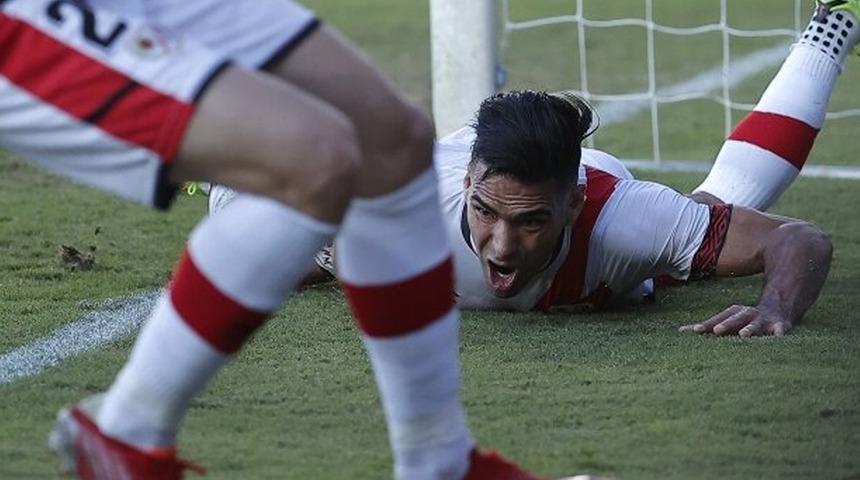 Beklenen oldu! Sosyal medya Falcao'yu konuşuyor