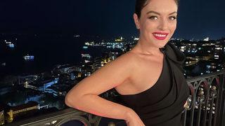 Ezgi Mola ev halini paylaştı