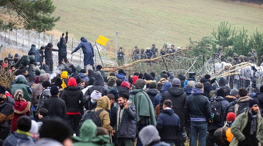 Polonya - Belarus sınırında göçmen krizi derinleşiyor