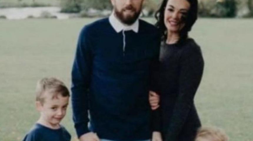 300 gün boyunca tedavi gören korona hastası İngiliz, konuşmayı ve yürümeyi yeniden öğrendi