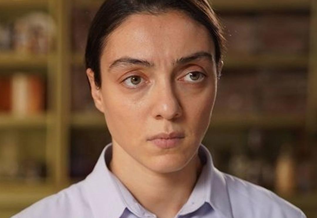 Masumlar Apartmanı'nın G&uuml;lben'i Merve Dizdar'ın bir de kardeşini g&ouml;r&uuml;n