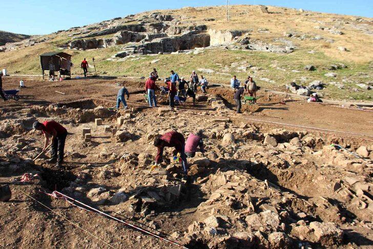 Pierre Antik Kent kazılarında tarihe ışık tutuldu! 6. yüzyıl depreminin izlerine rastlandı G2