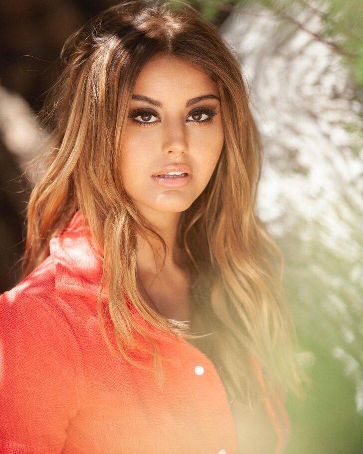 Ünlü futbolcuyla skandala imza atmışlardı! Seks işçisi Zahia Dehar, yeni mesleğiyle şaşırttı! G5