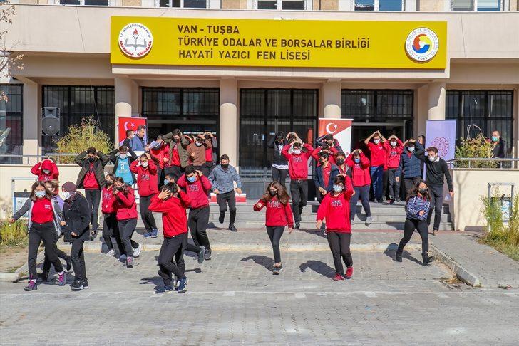 Van'daki 1553 okulda aynı anda deprem tatbikatı yapıldı G1