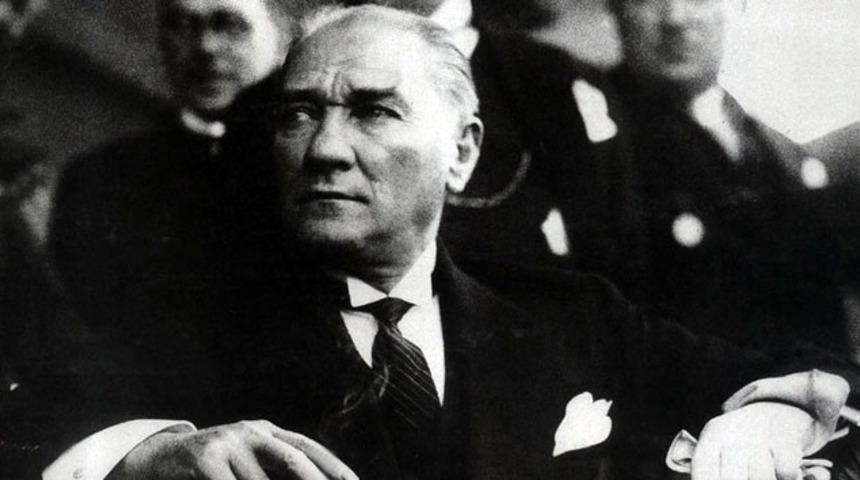 Atatürk'lü 10 Kasım mesajları! Duygulu 10 Kasım mesajları ve sözleri