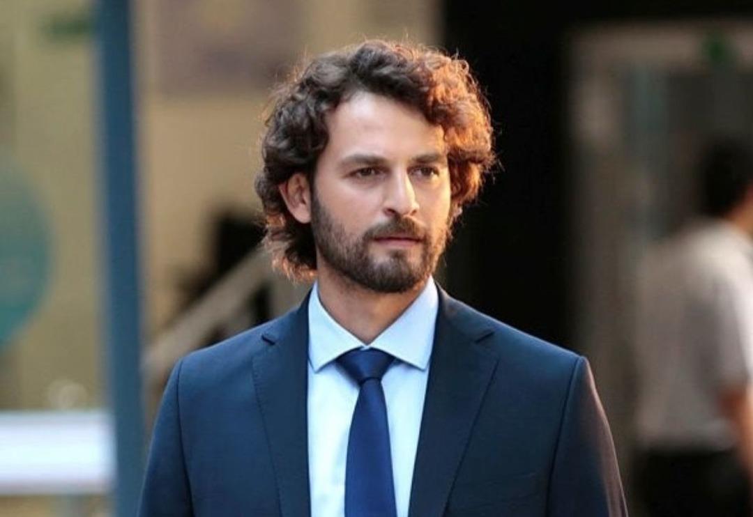 Masumlar Apartmanı'nın Han'ı Birkan Sokullu'nun sosyetik aşkı Eda G&uuml;rkaynak, pozlarıyla nefes kesiyor!