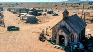 Talihsizlikler peşini bırakmıyor! Rust filminin setinde bir kaza daha yaşandı