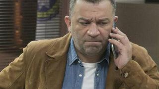 Arka Sokaklar'ın 'Mesut Komiser'i Şevket Çoruh eşinin doğum günün kutladı