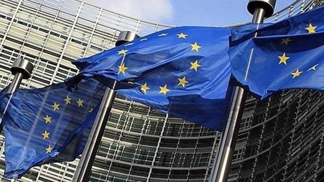 AB: Biz Türk hükümetine para vermiyoruz, Türkiye’deki mültecileri destekliyoruz