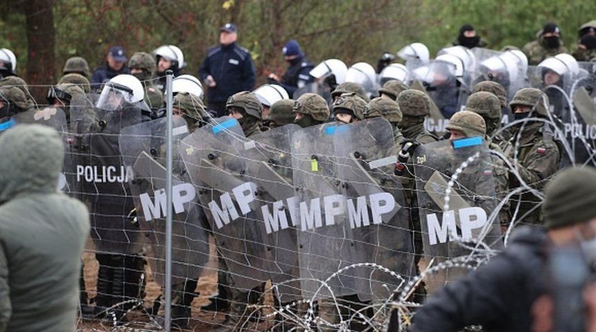 5 soruda Polonya-Belarus sınırında göçmen krizi