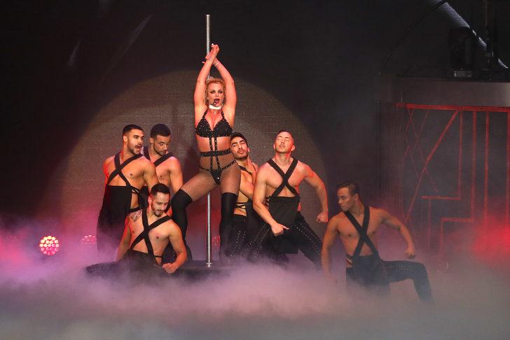 Britney Spears: Annem gizlice hayatımı mahvetti  G1