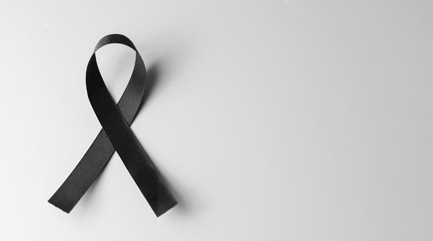 Google neden siyah kurdele yaptı? Siyah kurdelenin anlamı nedir?