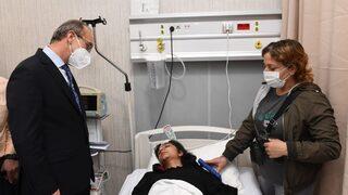 Kocaeli'de öğrenci servisinin dere yatağına devrildiği kazada ölenlerin sayısı 3'e yükseldi