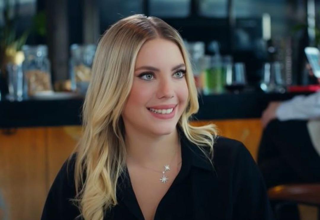 Yasak Elma'nın Yıldız'ı Eda Ece'nin ger&ccedil;ek mesleğini duyan şaştı kaldı!