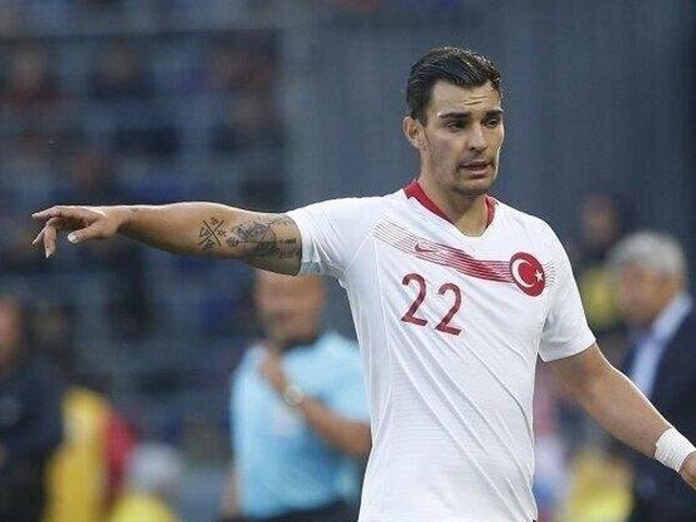 Kaan Ayhan'dan transfer sorusuna cevap