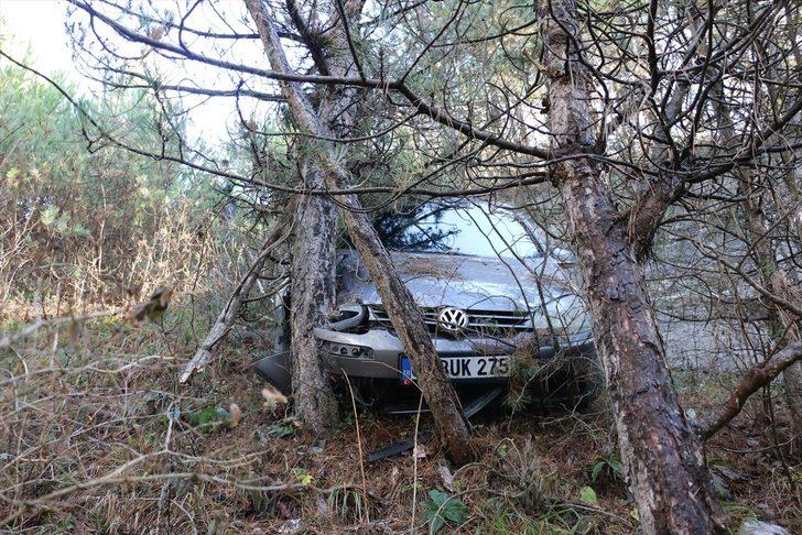 Bolu'da ağaca çarpan otomobildeki 6 kişi yaralandı G3